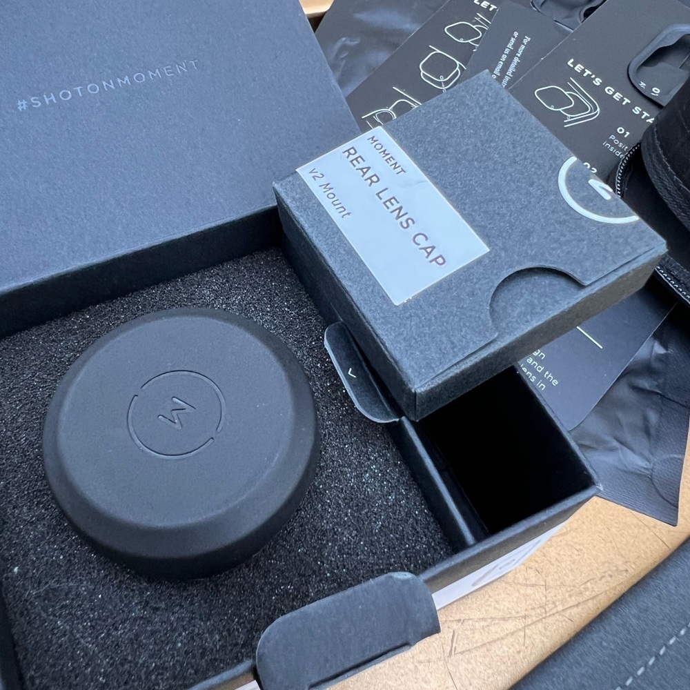 Moment Tele Lens 58mm M-Series with Dual Mobile Lens Travel Pouch - Picture 6 of 8